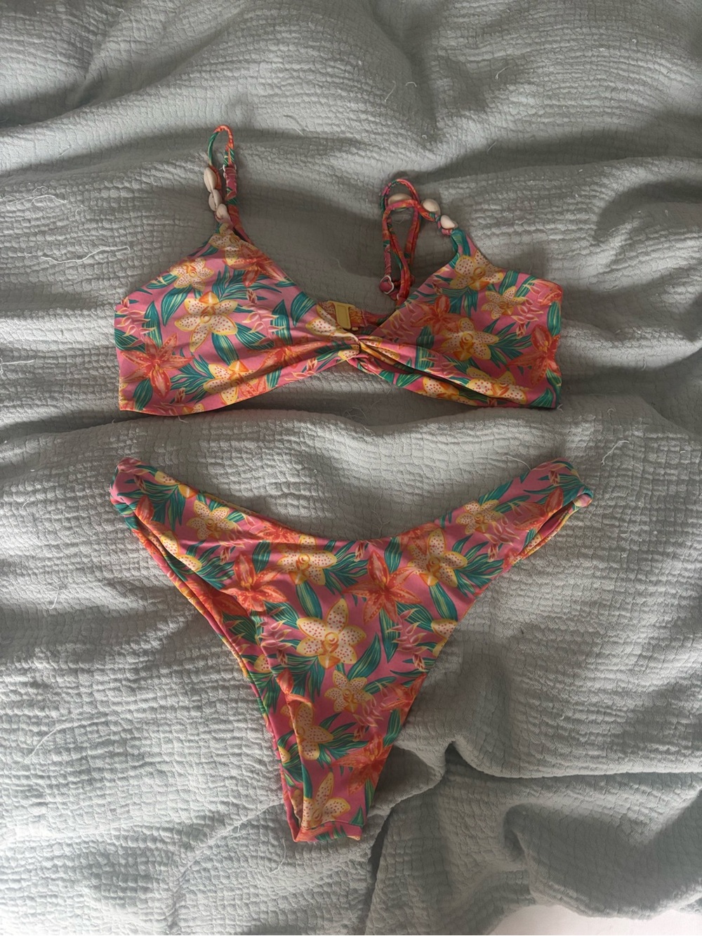 Black bough bikini
